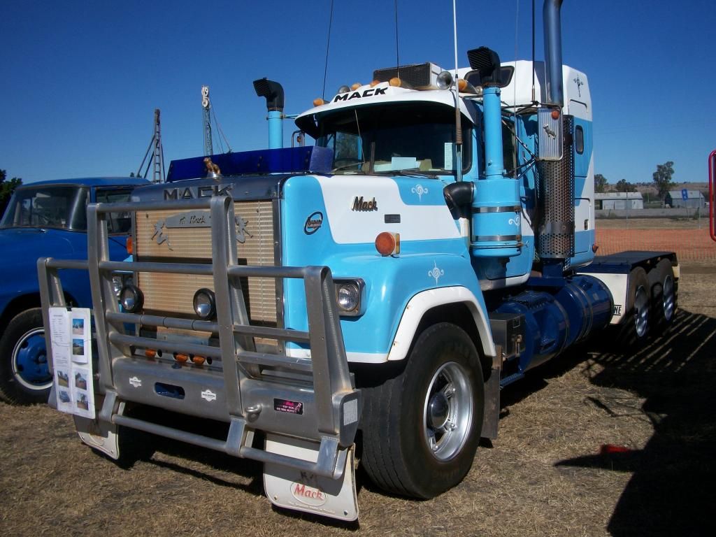 Biloela QLD Old wheels in motion rally Antique Tractors Forum