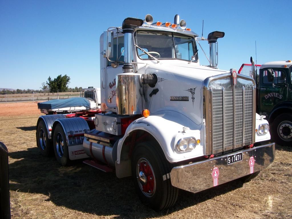 Biloela QLD Old wheels in motion rally Antique Tractors Forum