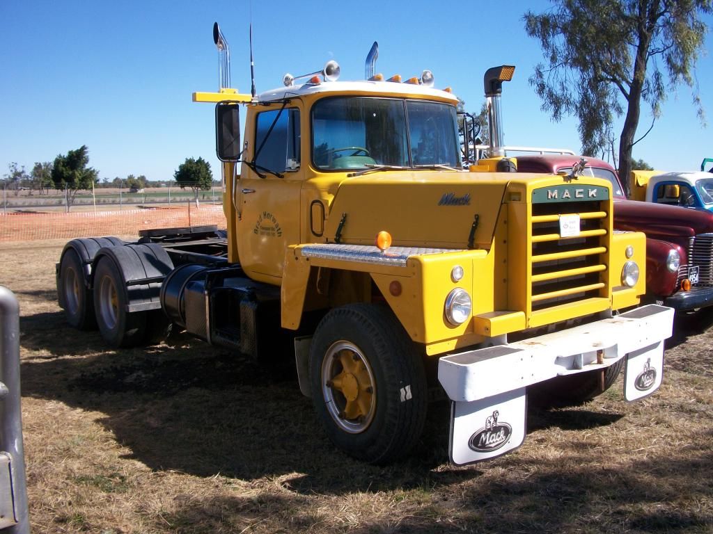 Biloela QLD Old wheels in motion rally Antique Tractors Forum