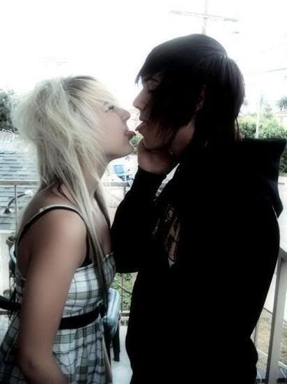 emo couple Pictures, Images and Photos