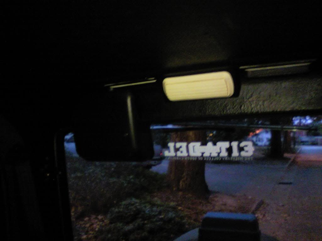 Jeep lift gate strut #4